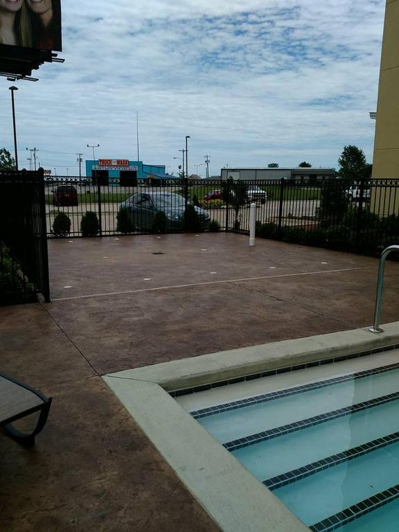 Comfort Inn & Suites Tulsa I-44 West - Rt 66 image 19